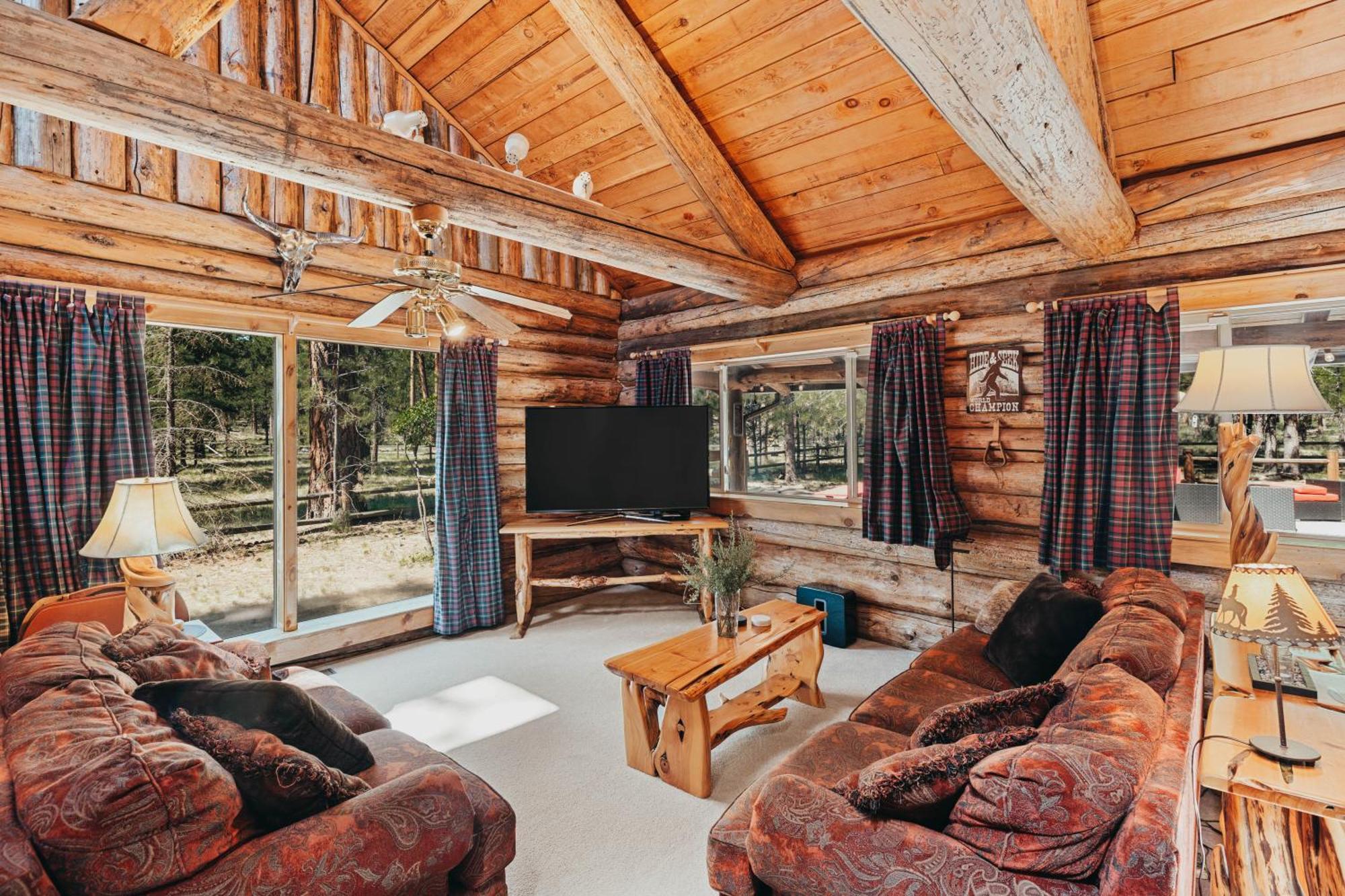 Beautiful Log Home Outside Of Sisters Exteriér fotografie